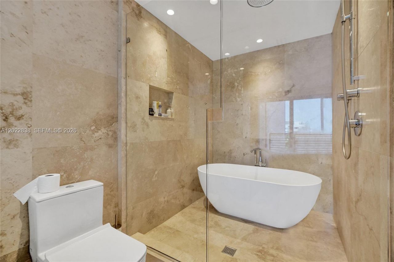 1445 16th St , Unit 404, Miami Beach, FL 33139 Photo