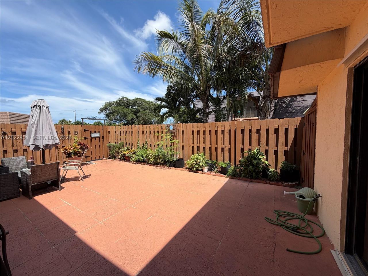 964 Springdale Cir , Palm Springs, FL 33461 Photo