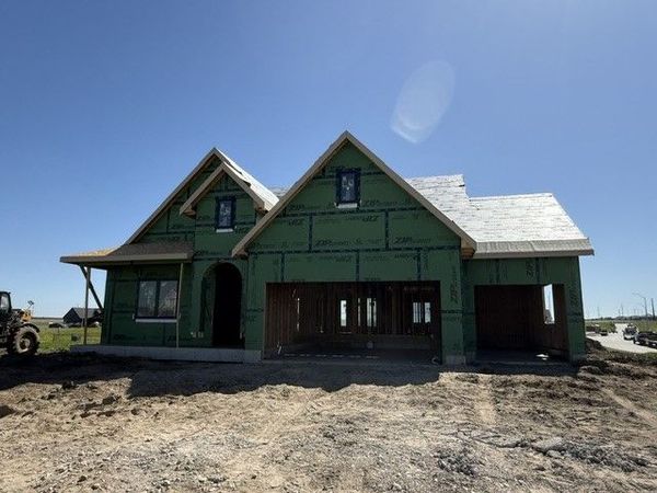 1918 Pine Lake Circle, Ankeny, IA 50021