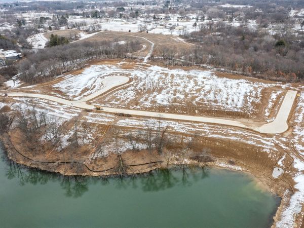 1200 Arbor Woods Drive, Pleasant Hill, IA 50327
