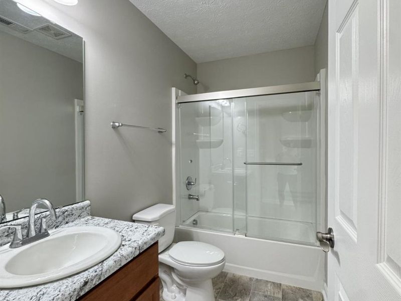 2905 Pine Leaf Court, Hamilton, OH 45103 Photo 38