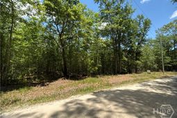 526 Roper Road photo 4