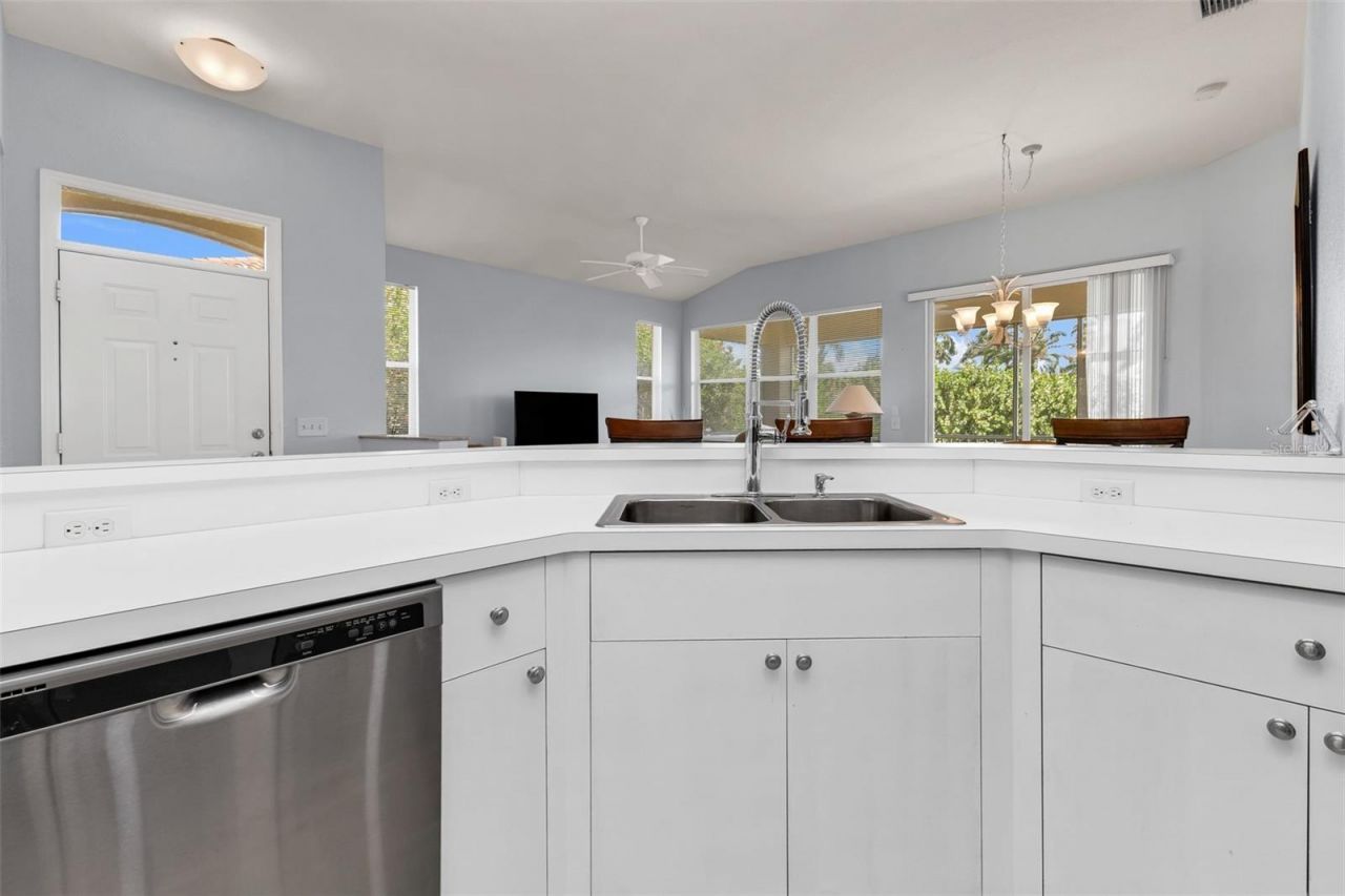 3181 Matecumbe Key Road, Unit 33, Punta Gorda, FL 33955 Photo