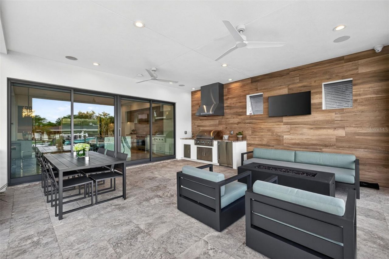 874 Placido Way Ne, Saint Petersburg, FL 33704 Photo