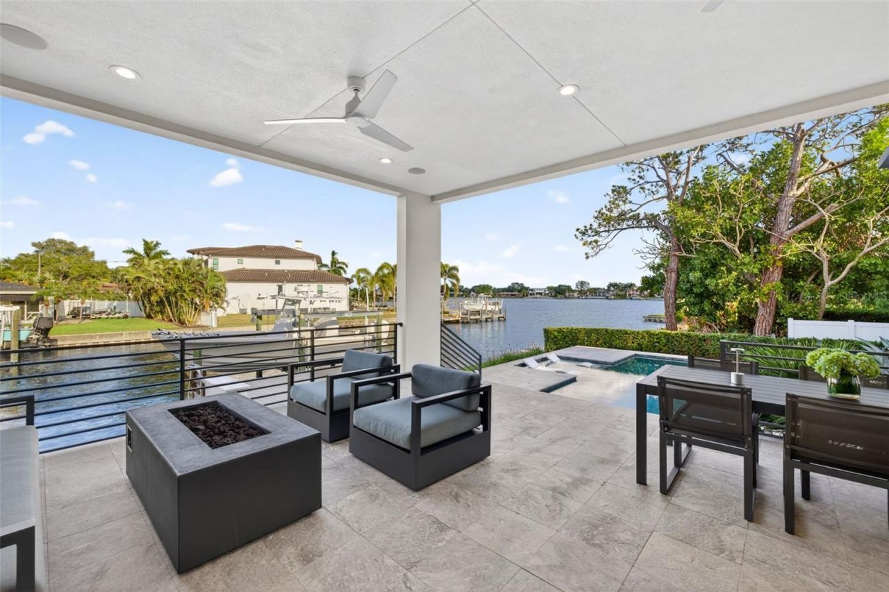 874 Placido Way Ne, Saint Petersburg, FL 33704 Photo