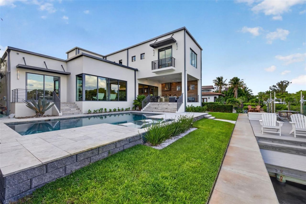 874 Placido Way Ne, Saint Petersburg, FL 33704 Photo