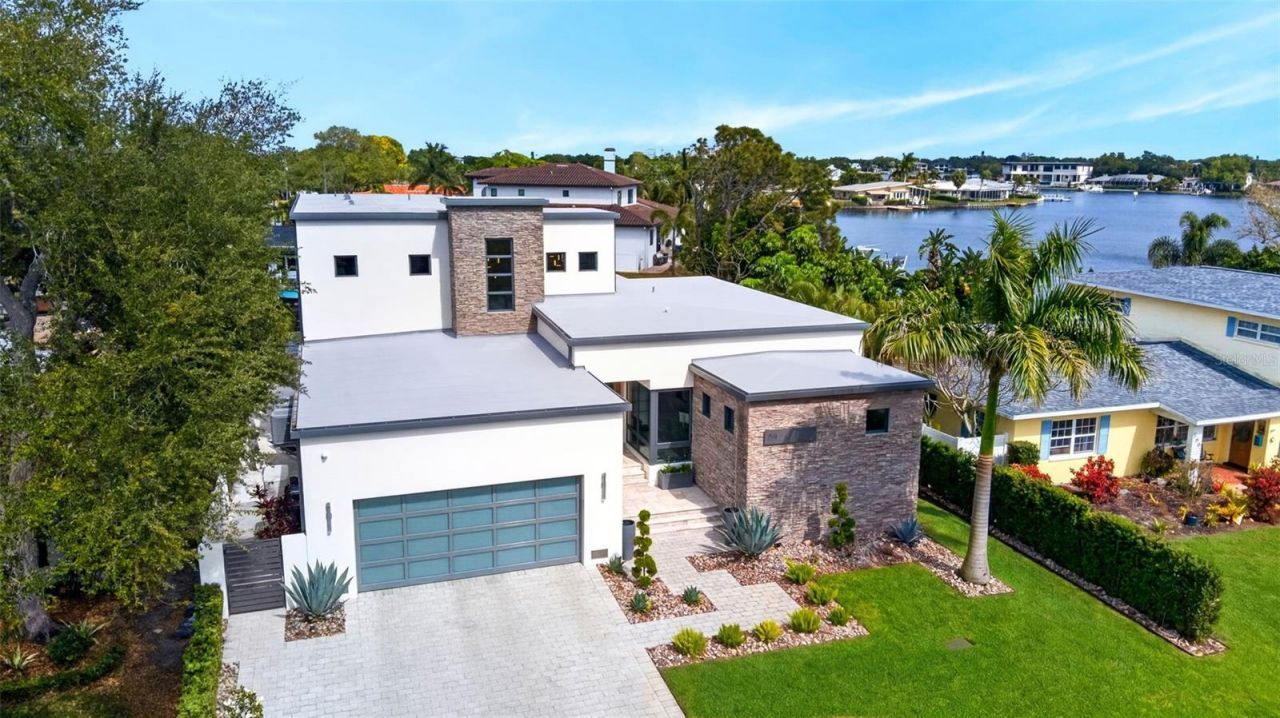 874 Placido Way Ne, Saint Petersburg, FL 33704 Photo