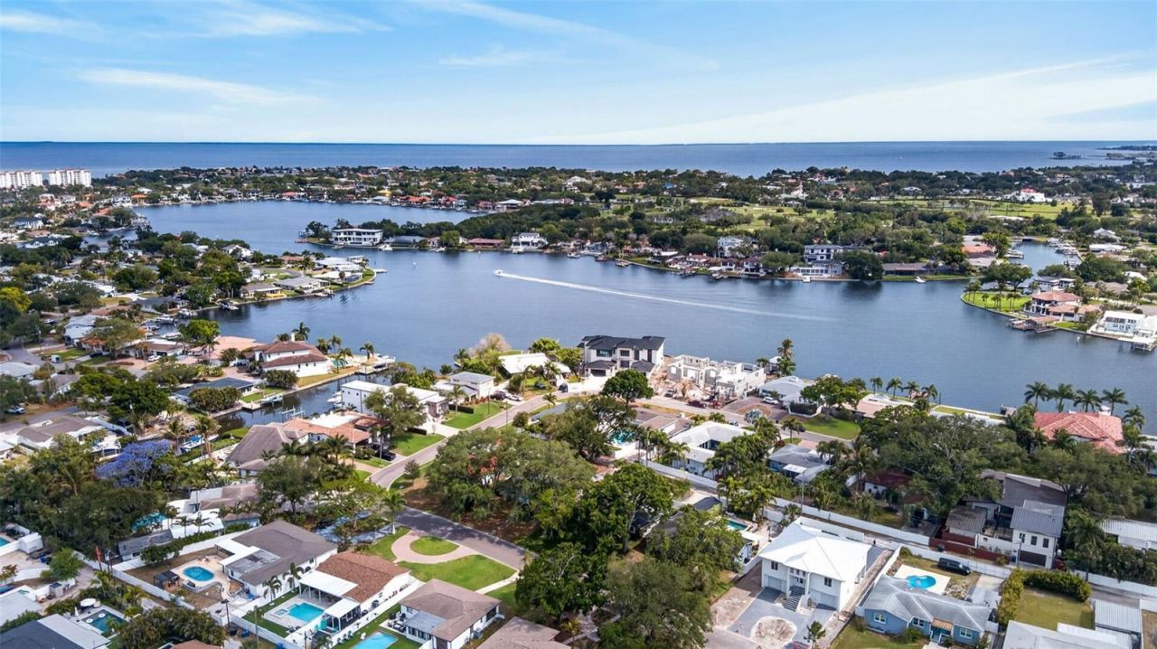 874 Placido Way Ne, Saint Petersburg, FL 33704 Photo