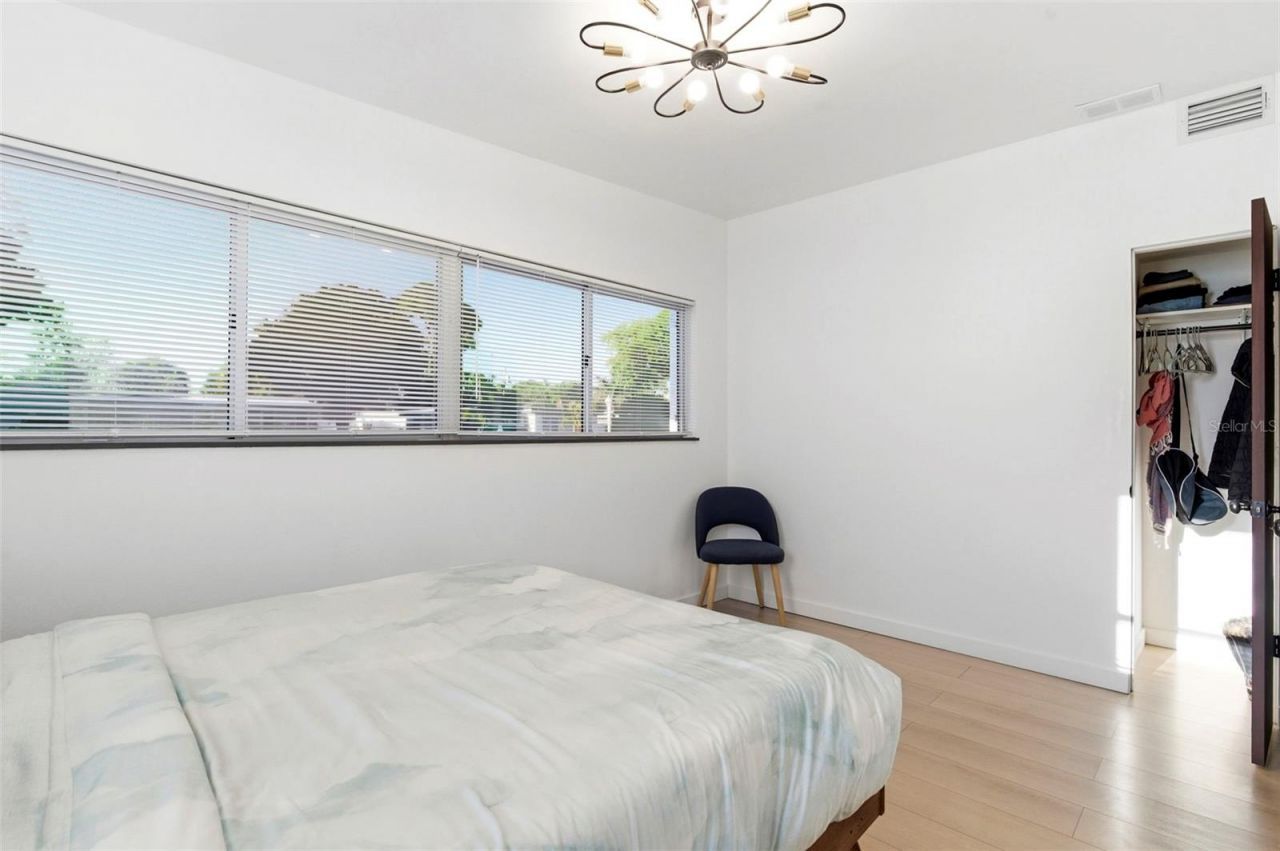 6350 Hampton Drive N , Saint Petersburg, FL 33710 Photo