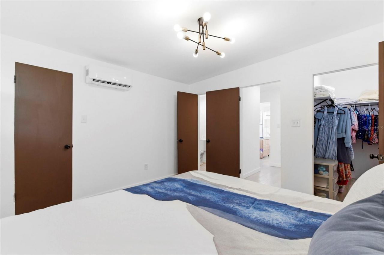 6350 Hampton Drive N , Saint Petersburg, FL 33710 Photo