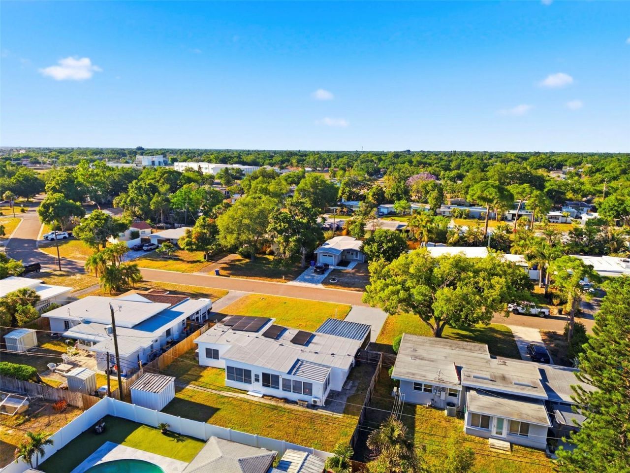 6350 Hampton Drive N , Saint Petersburg, FL 33710 Photo