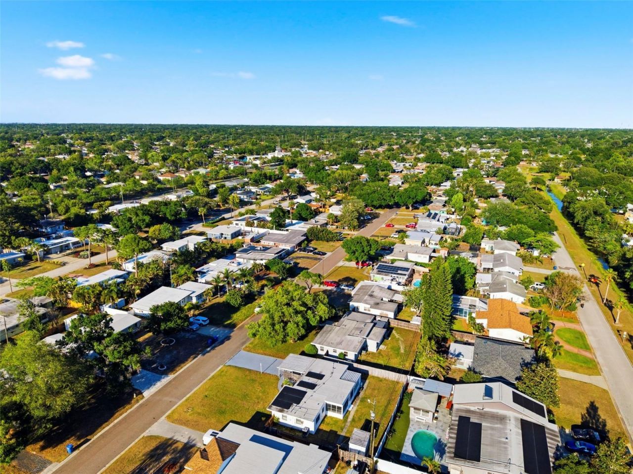 6350 Hampton Drive N , Saint Petersburg, FL 33710 Photo
