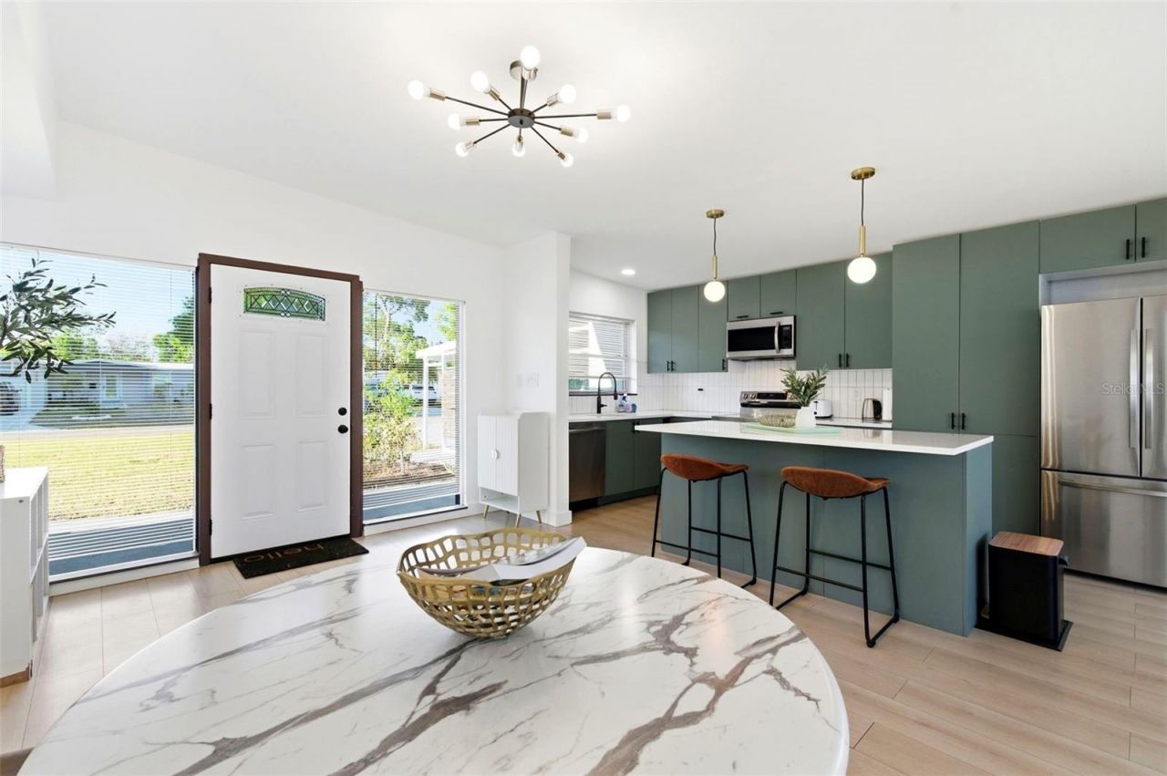 6350 Hampton Drive N , Saint Petersburg, FL 33710 Photo