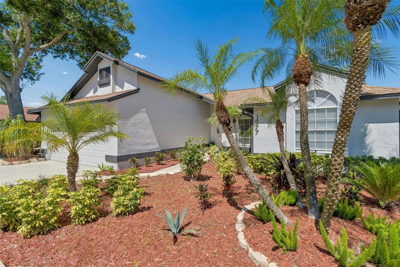 1977 Brookstone Way , Clearwater, FL 33760 Photo