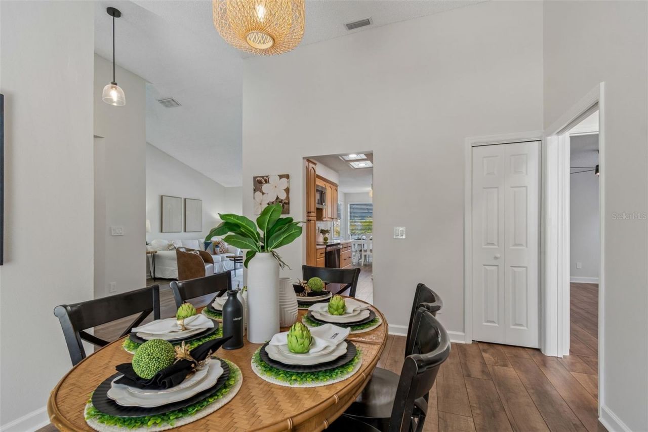 1977 Brookstone Way , Clearwater, FL 33760 Photo