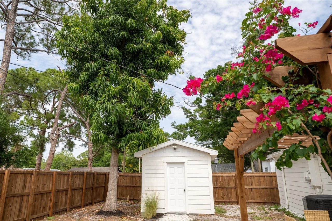 7979 48th Avenue N, Saint Petersburg, FL 33709 Photo