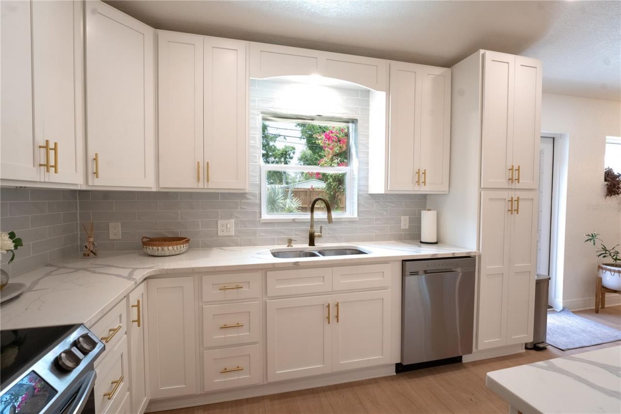 7979 48th Avenue N, Saint Petersburg, FL 33709 Photo