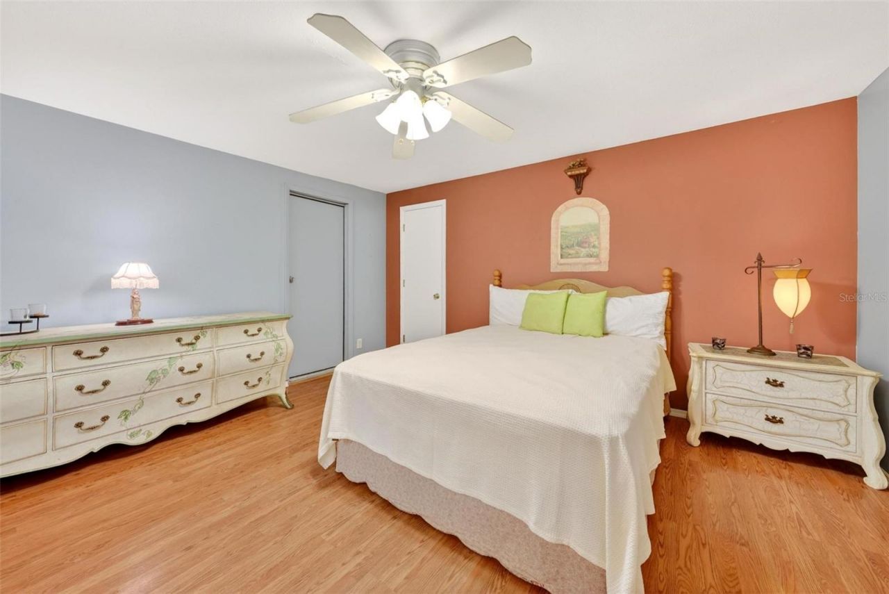 31643 Howard Street , Tavares, FL 32778 Photo