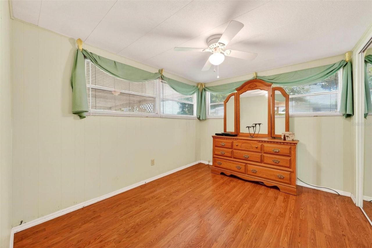 31643 Howard Street , Tavares, FL 32778 Photo