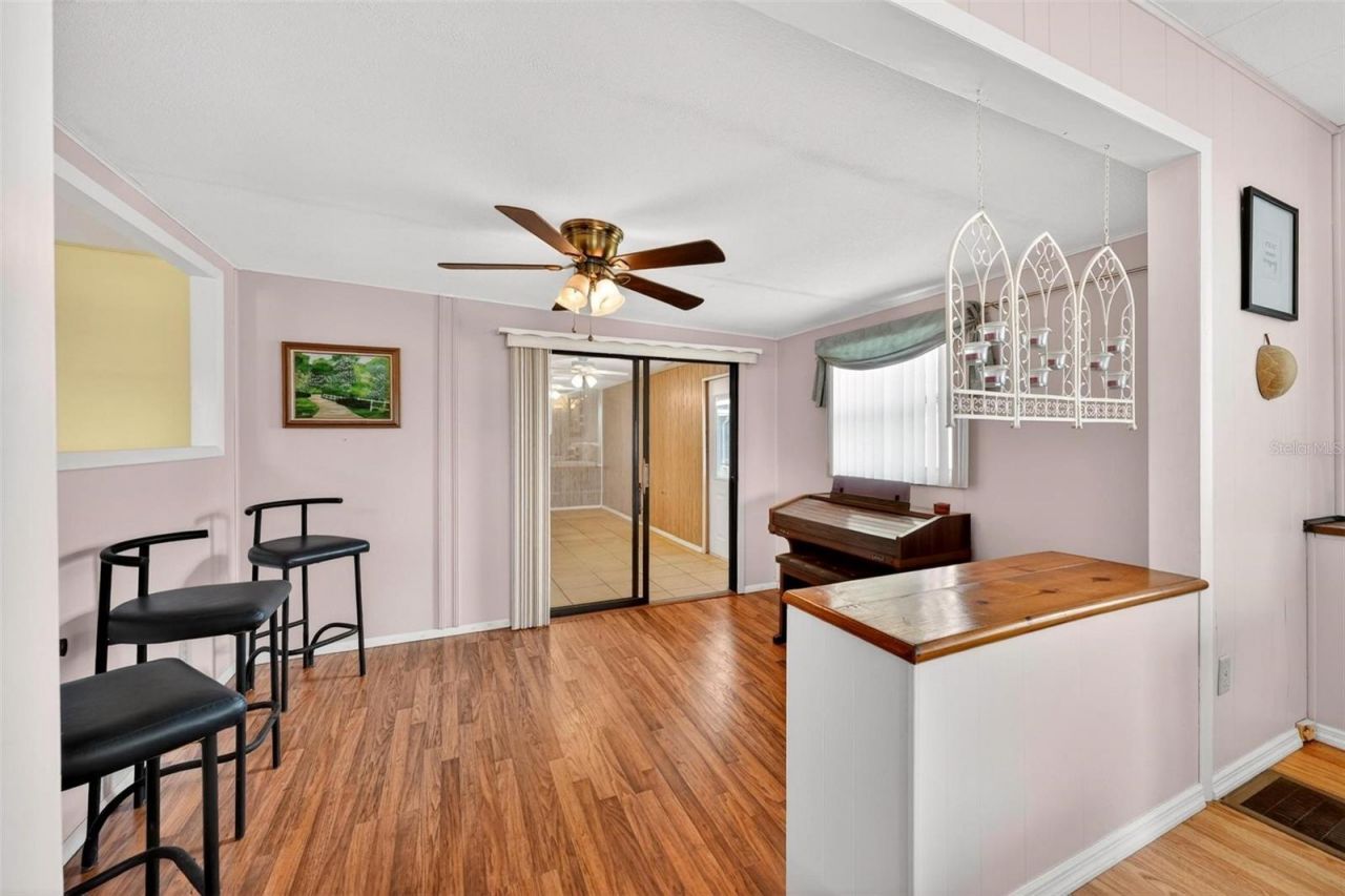 31643 Howard Street , Tavares, FL 32778 Photo