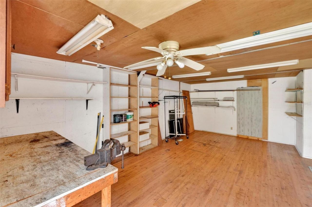 31643 Howard Street , Tavares, FL 32778 Photo