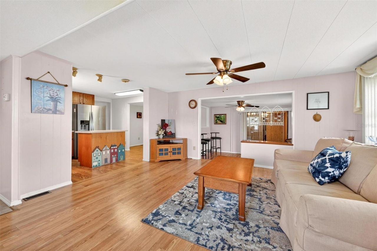 31643 Howard Street , Tavares, FL 32778 Photo