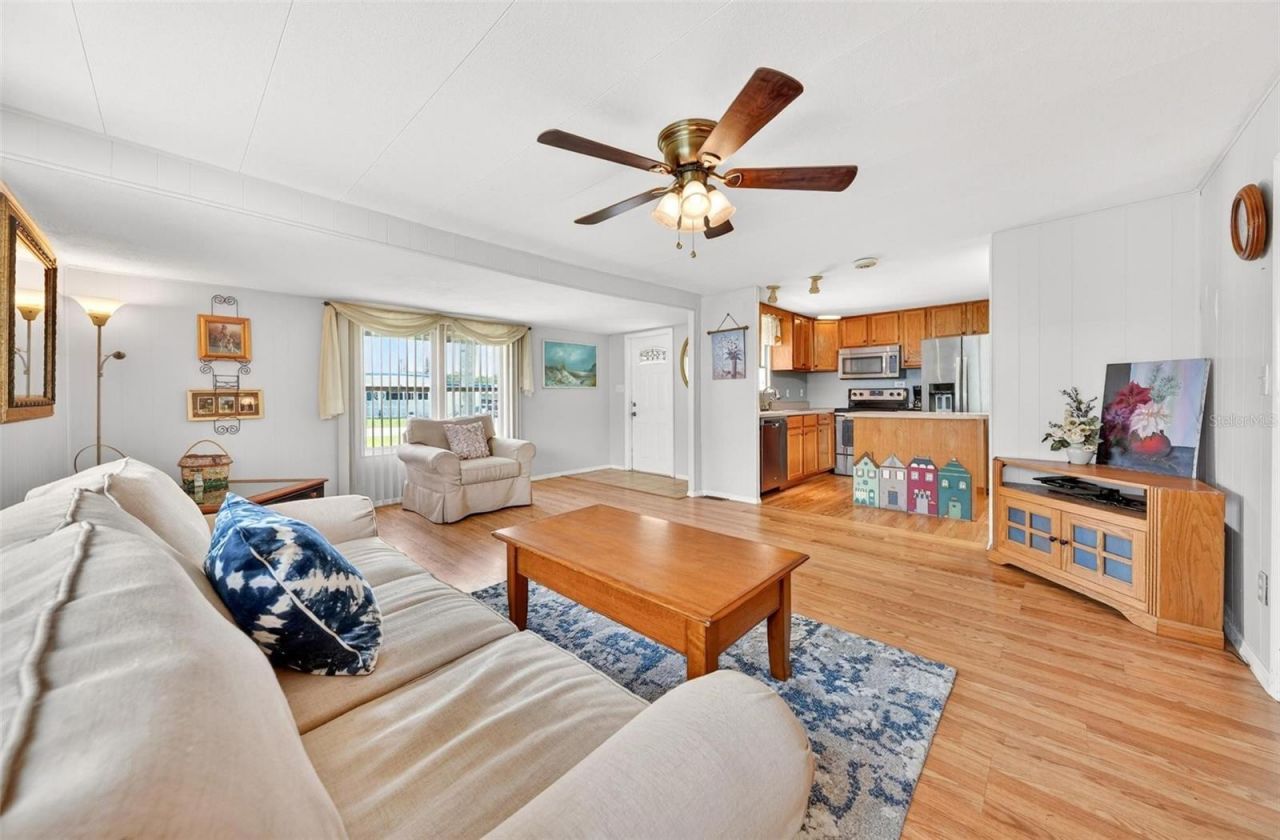 31643 Howard Street , Tavares, FL 32778 Photo
