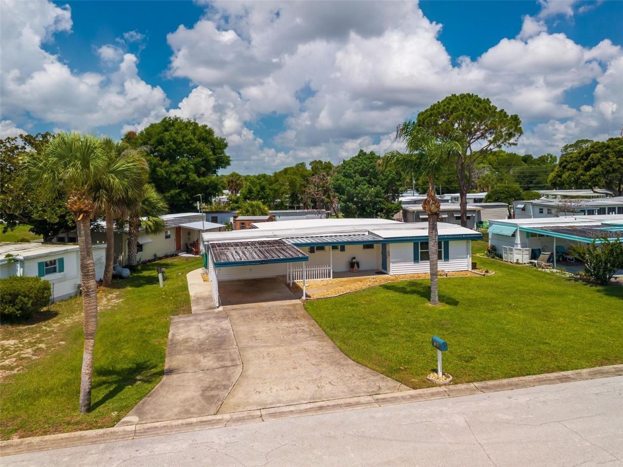 31643 Howard Street , Tavares, FL 32778 Photo