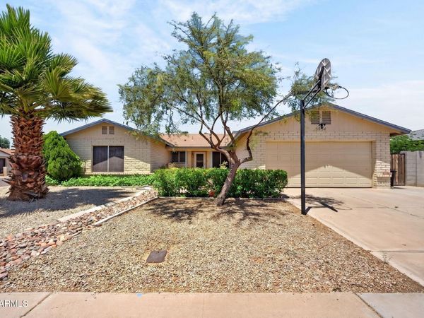 5834 W MESCAL Street, Glendale, AZ 85304