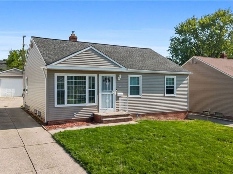 18313 Hazelwood Avenue, Maple Heights, OH 44137 Photo 30