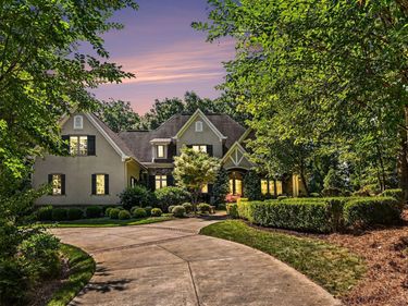 90110 Hoey, Chapel Hill, NC 27517