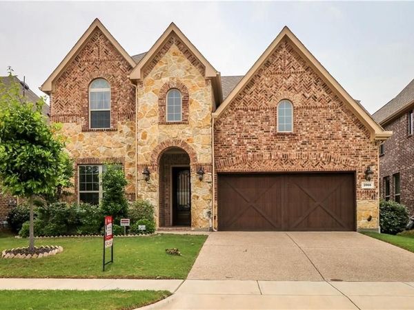 2866 Nottingham Drive , Trophy Club, TX 76262