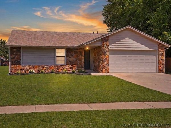 2973 W 112th Place S, Jenks, OK 74037