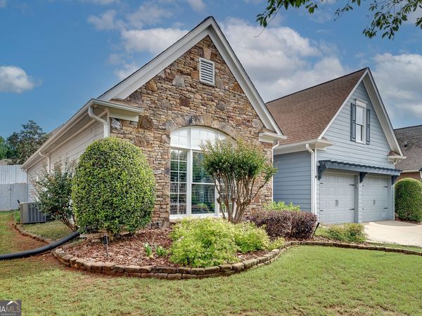 1820 Parkview Court, Kennesaw, GA 30152