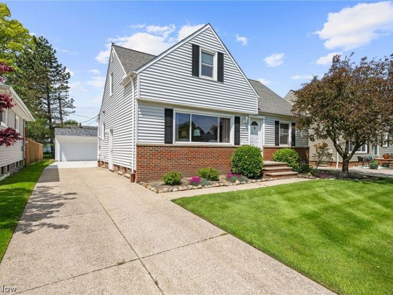 1244 W Miner Road, Mayfield Heights, OH 44124 Photo 2