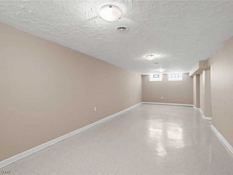 1244 W Miner Road, Mayfield Heights, OH 44124 Photo 28
