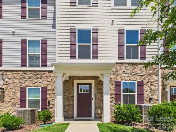 1244 Newell Towns Lane , Charlotte, NC 28262