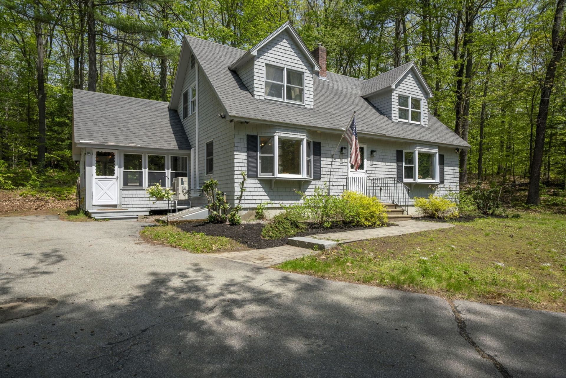 48 Queen Street, Boscawen, NH 03303 Main Photo
