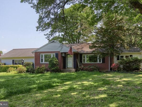 599 COLONIAL CLUB DRIVE, HARRISBURG, PA 17112