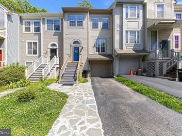 8309 LINDEN OAKS COURT, LORTON, VA 22079