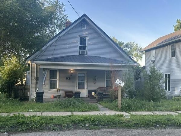 1812 NEW HAMPSHIRE ST, Muscatine, IA 52761