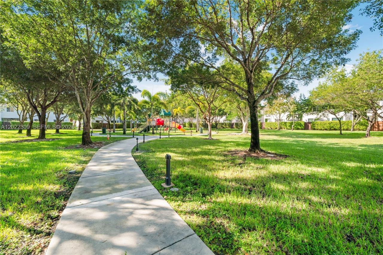 11583 NW 69th Ter, Doral, FL 33178 Photo