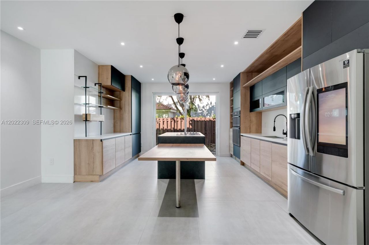 11583 NW 69th Ter, Doral, FL 33178 Photo