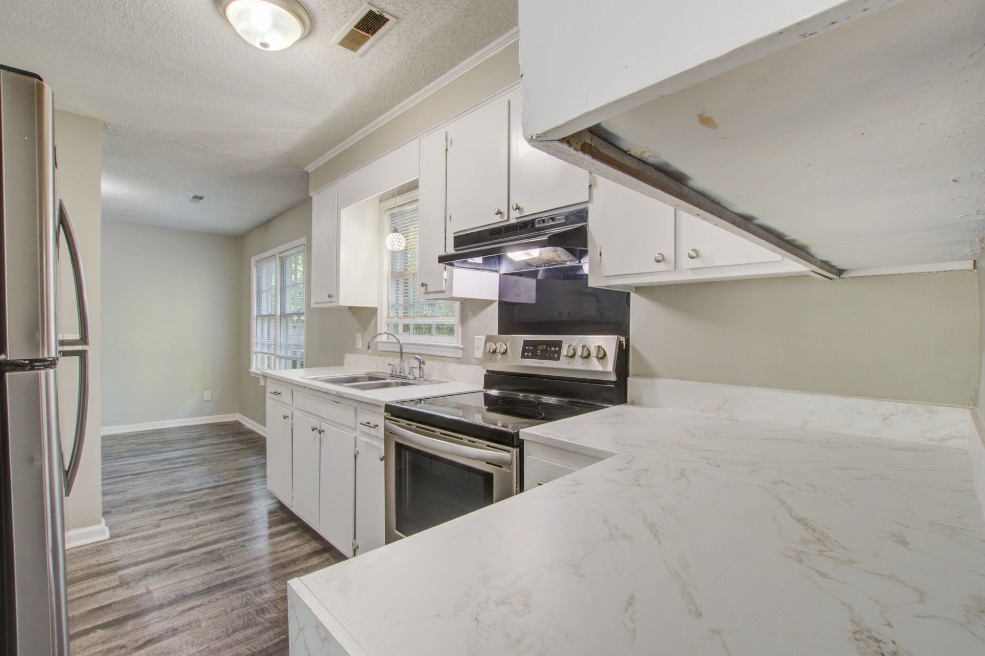 103 Water Oak Drive Photo 12