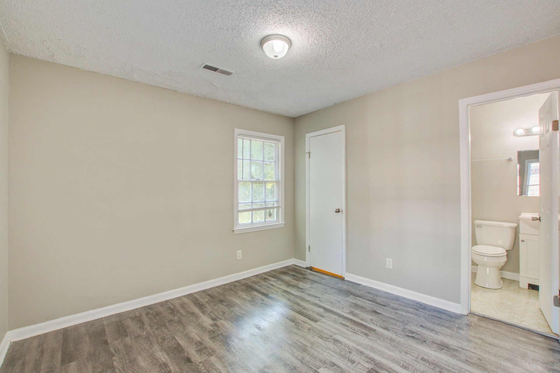 103 Water Oak Drive Photo 32