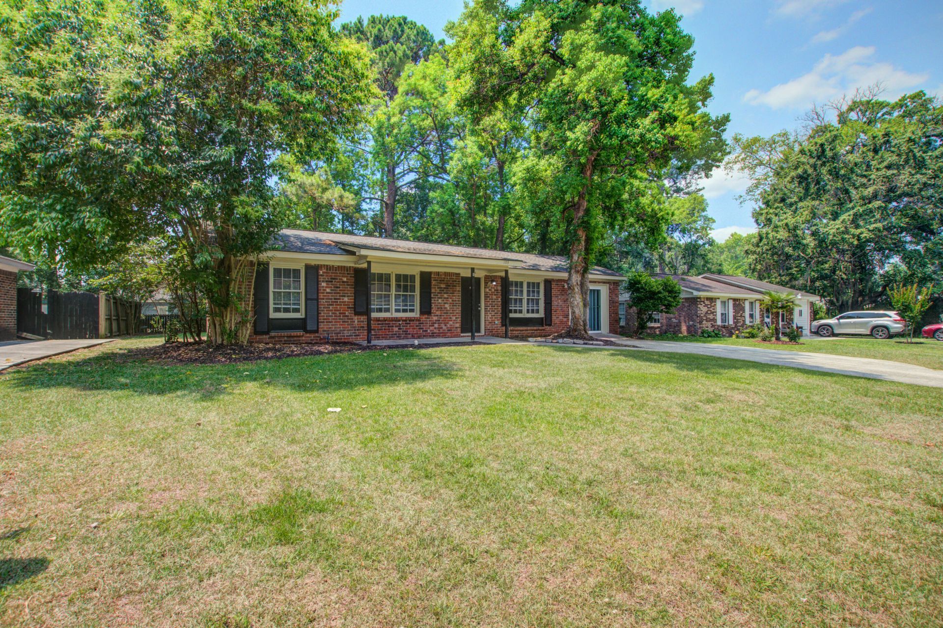 103 Water Oak Drive Photo 4