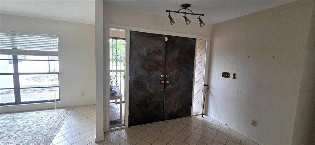 5869 Tallowood Cir, Fort Myers, FL 33919 Photo