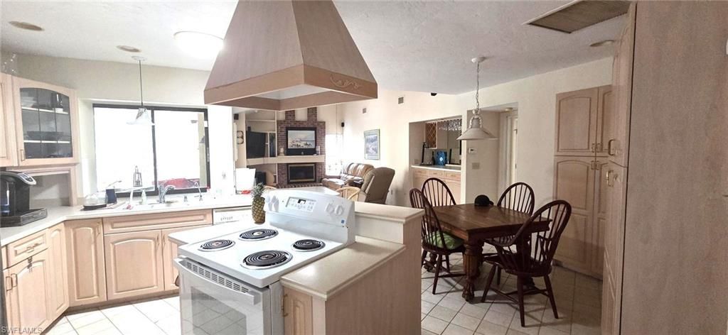 5869 Tallowood Cir, Fort Myers, FL 33919 Photo