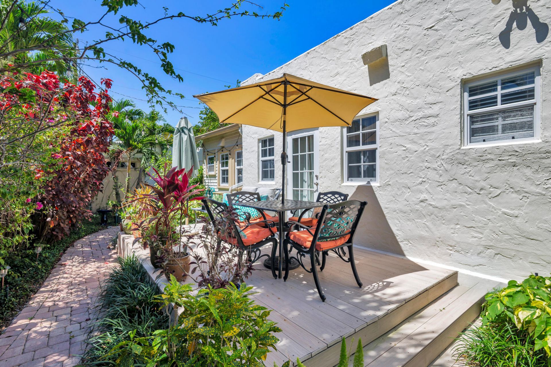714 Sunset Road, West Palm Beach, FL 33401 Photo