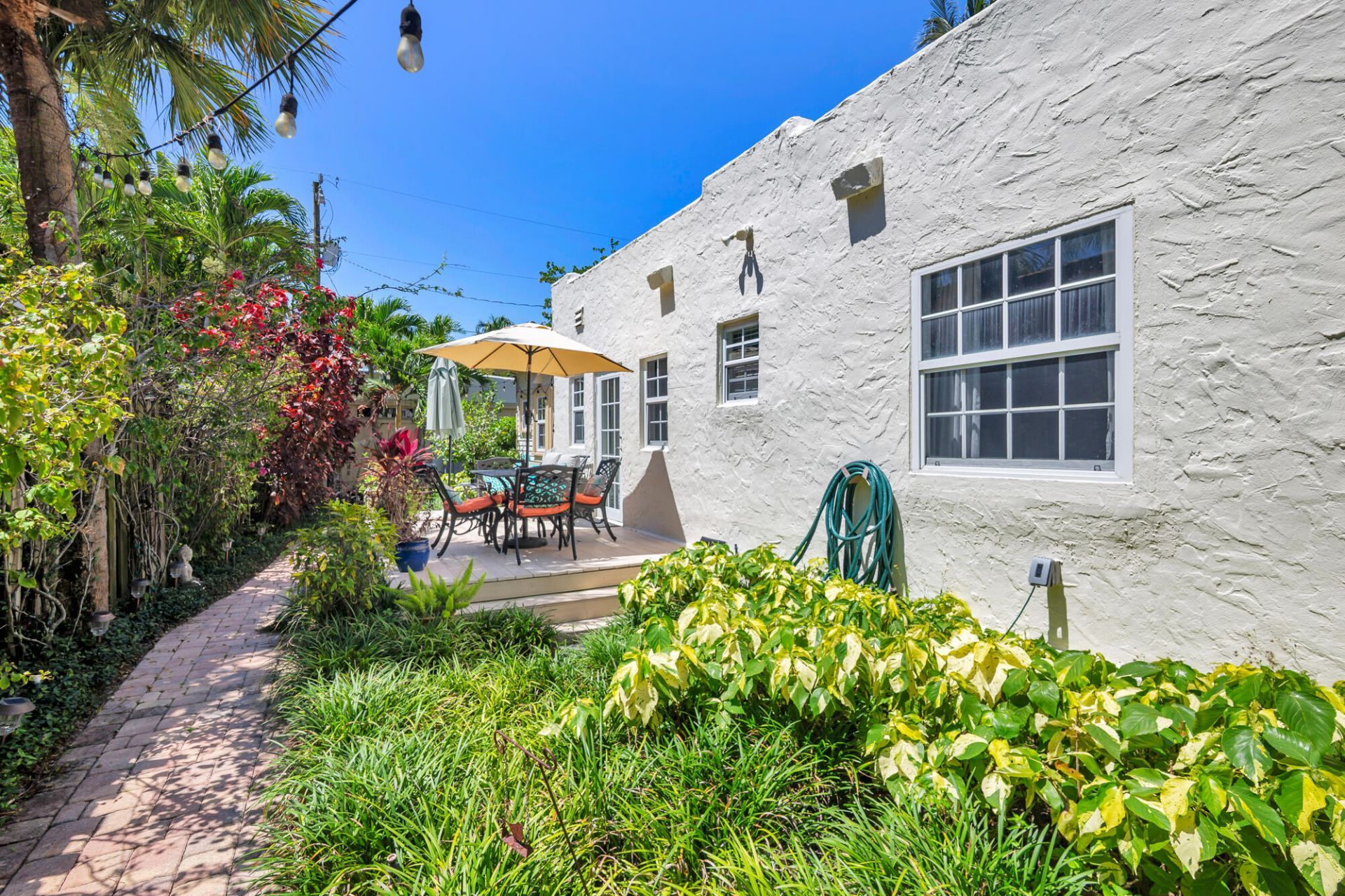 714 Sunset Road, West Palm Beach, FL 33401 Photo